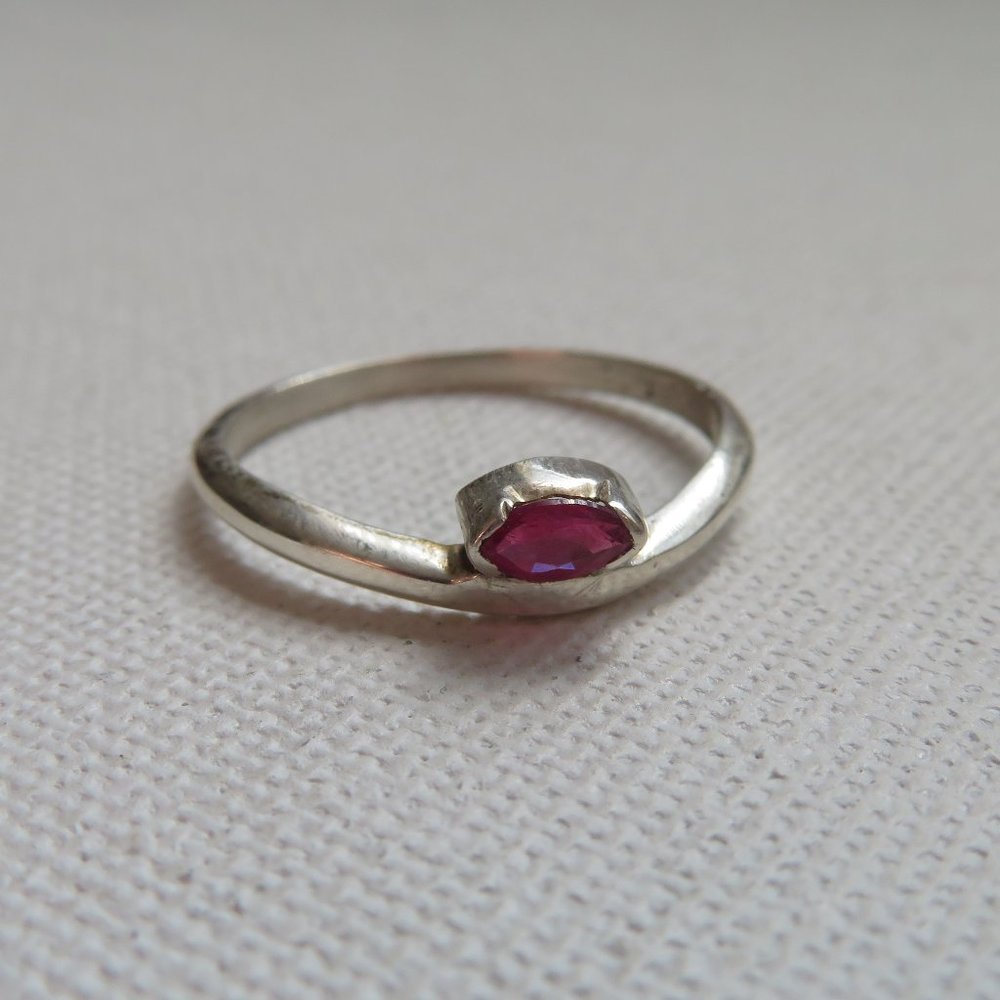 925 Sterling Silver Ruby Faceted Marquise Cut Solitaire Ring Size 8